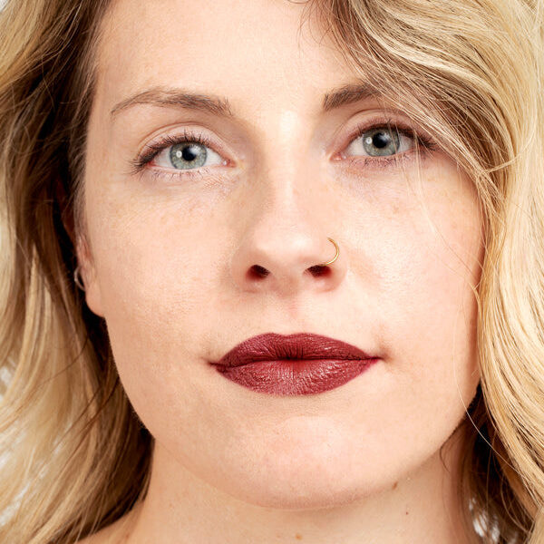 au natural-eternity classic lipstick-Spanish Rose_3 au natural eternity classic lipstick Spanish Rose 3 e1757987625714