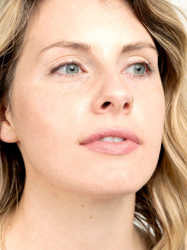 au natural eternity classic lipstick Grace 3