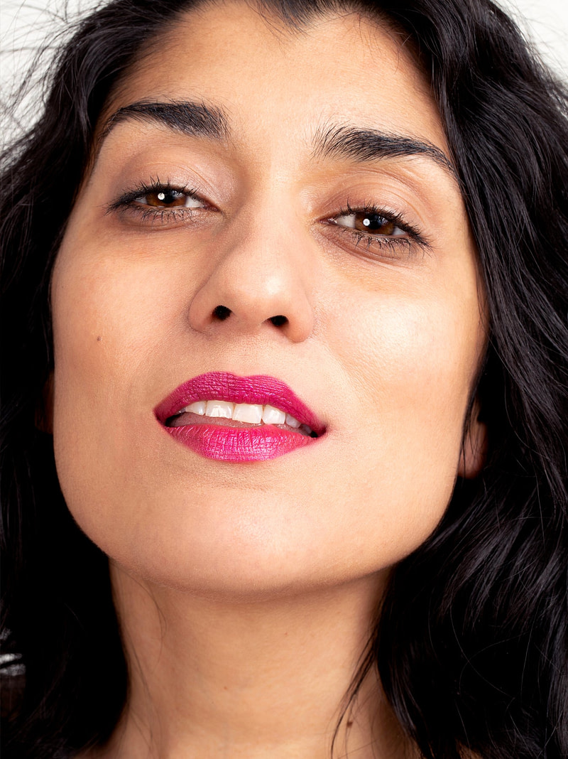 au natural eternity classic lipstick Sangria 2