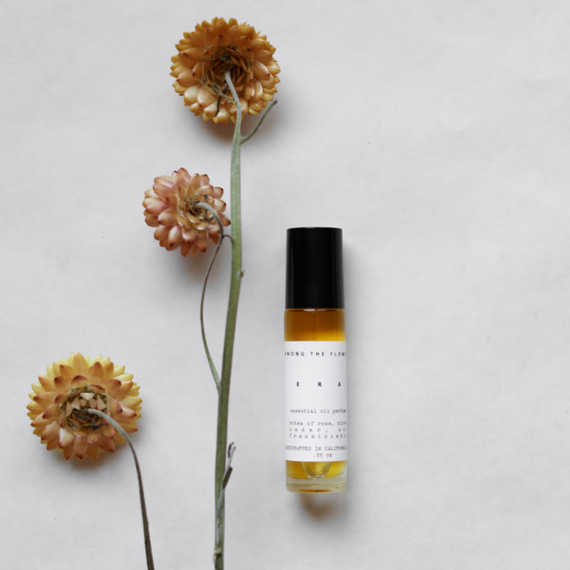 Among the flowers Era Natural Perfume
