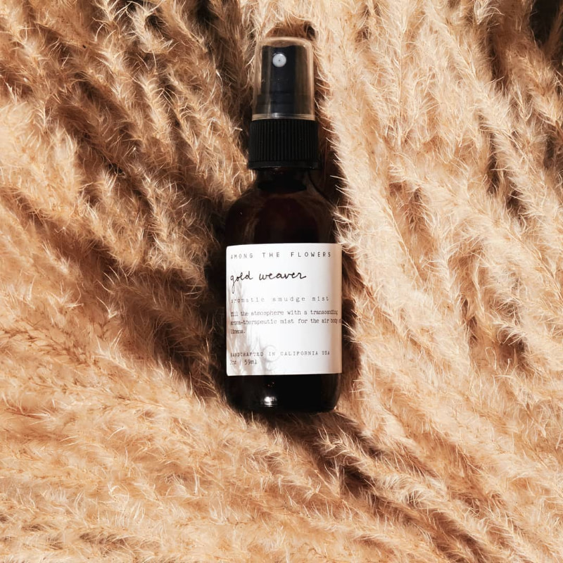 among the flowers gold weaver aromatic smudge mist 1