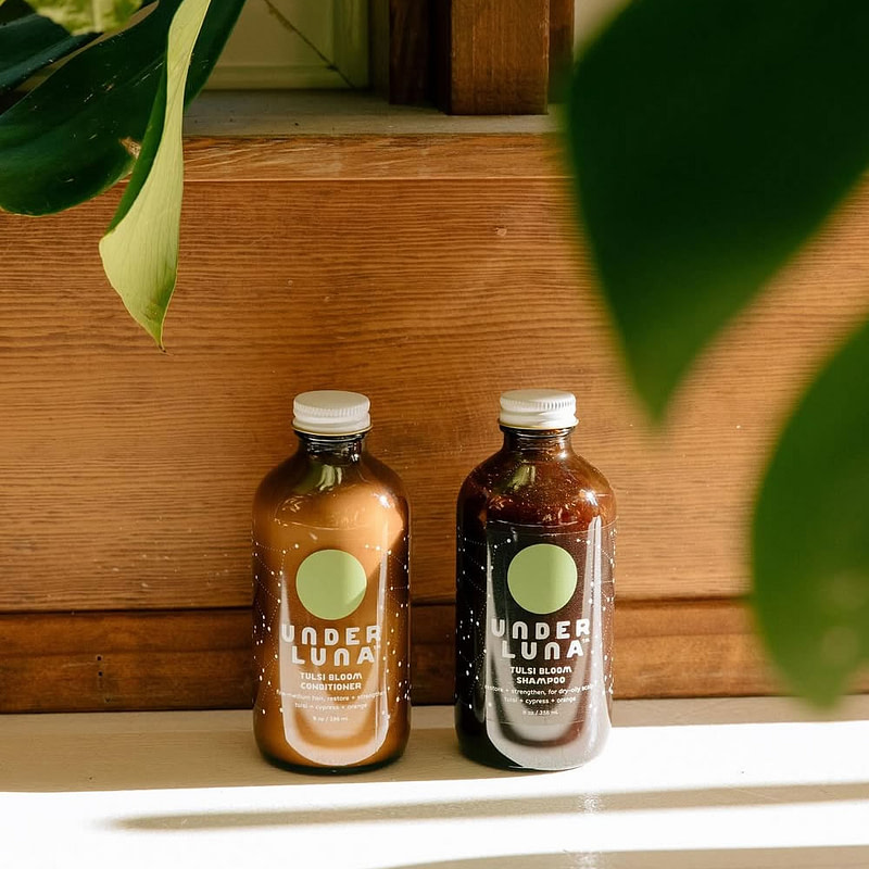 Under Luna Tulsi Bloom Shampoo