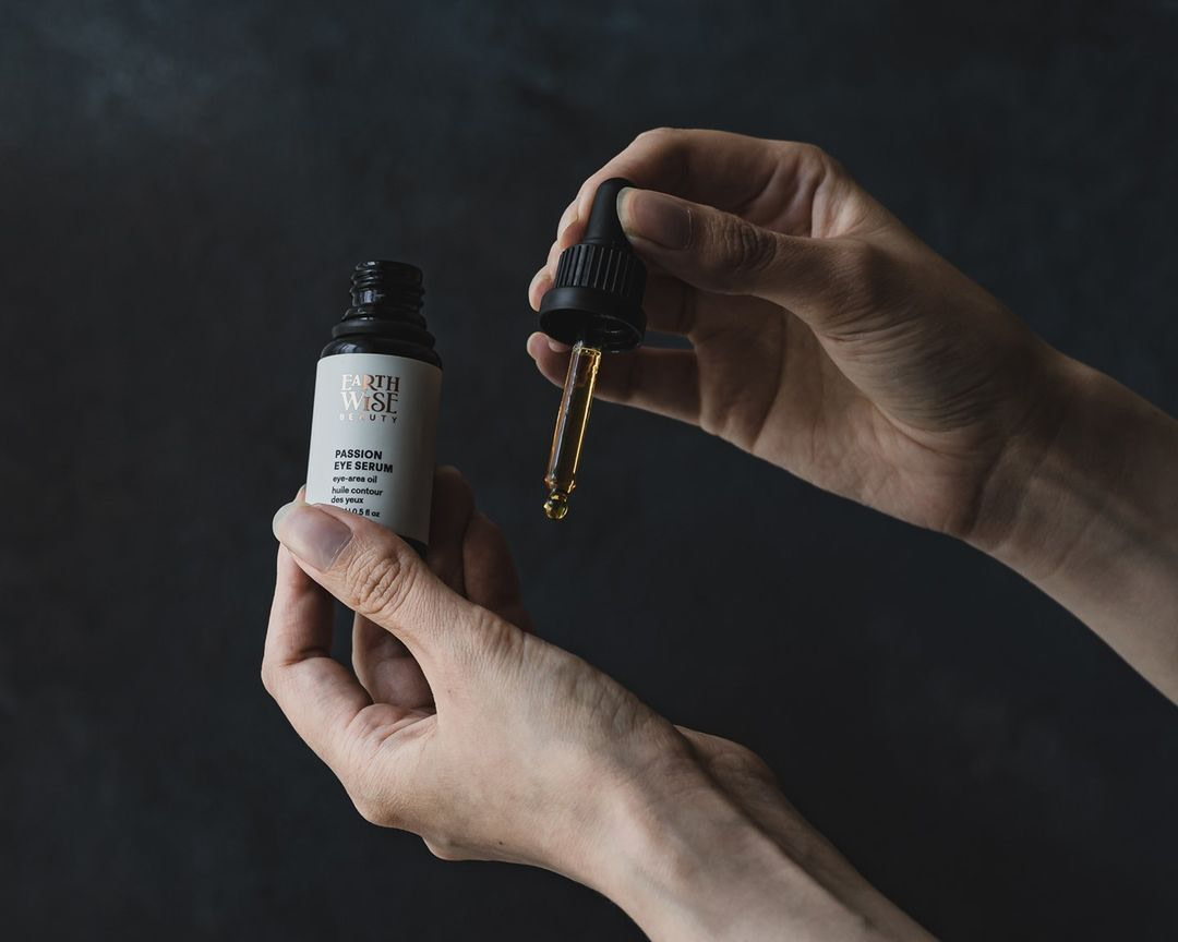 EB Passion Eye Serum