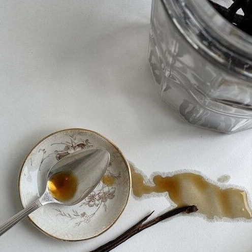 Curio Spice Co Vanilla Extract 1